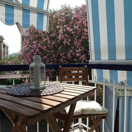 Lägenhet Romeo-monolocale Intimo Vicino Alle Spiagge *